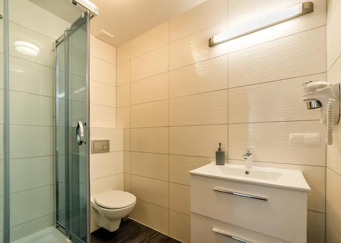 منتزه العطل Farys Jastrzębia Góra